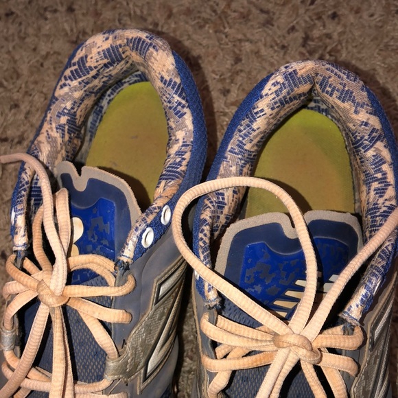 Men’s Metal New Balance Cleats (baseball softball) - Picture 7 of 8